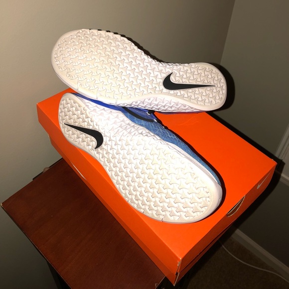 SOLD on ♍️erc Metcon 3 Fade - Picture 8 of 8